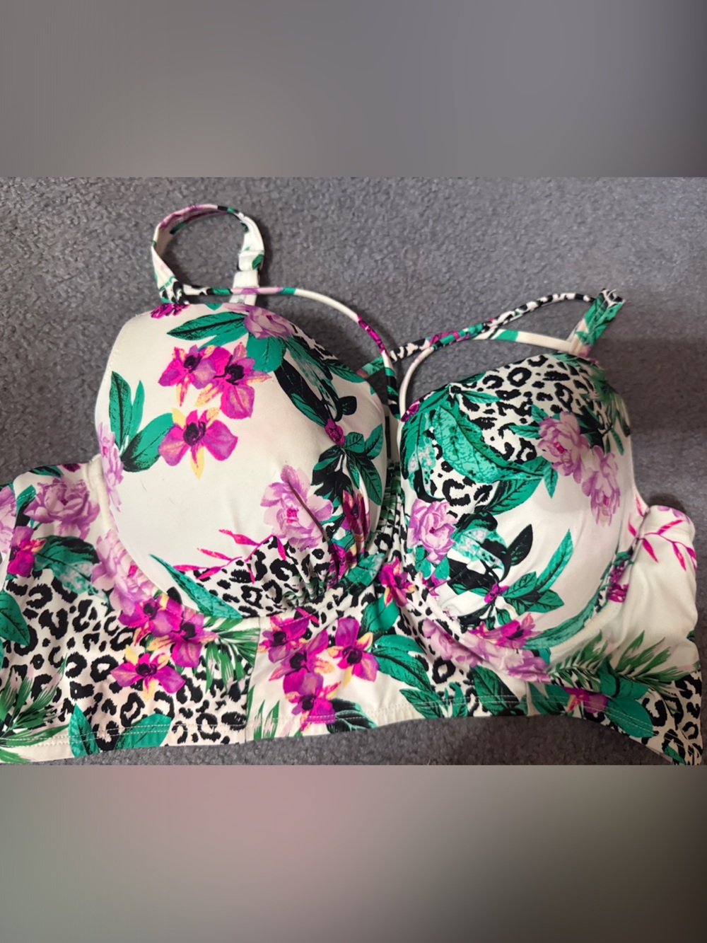 torrid White Floral & Green Leaf Bikini Top with Pink Accents 2 (D/DD)